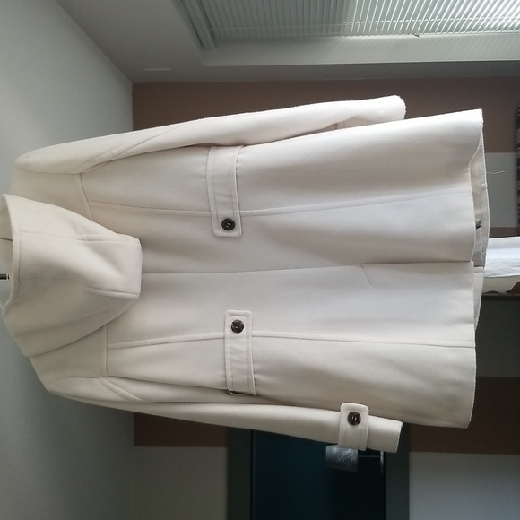 *CLEARANCE* Sz M Cream colour Hooded Peacoat - Picture 4 of 7